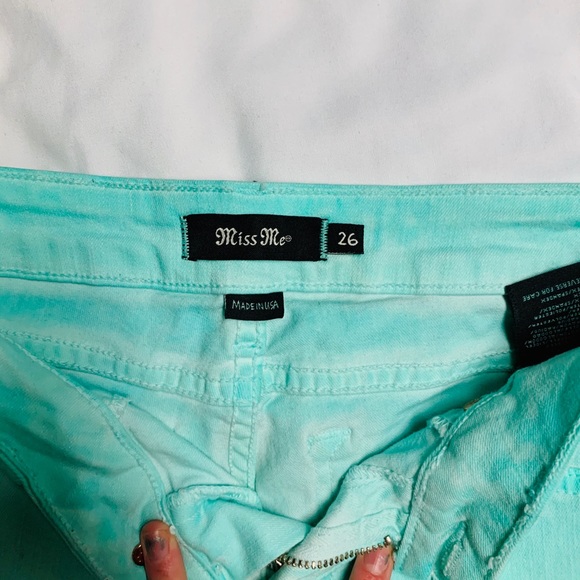 Miss Me Skinny Jeans - Picture 2 of 4